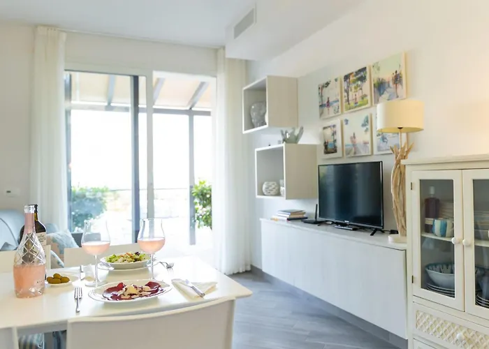 Perla Abernathy - Haus Mit Pool Und Garten By Interhome Διαμέρισμα